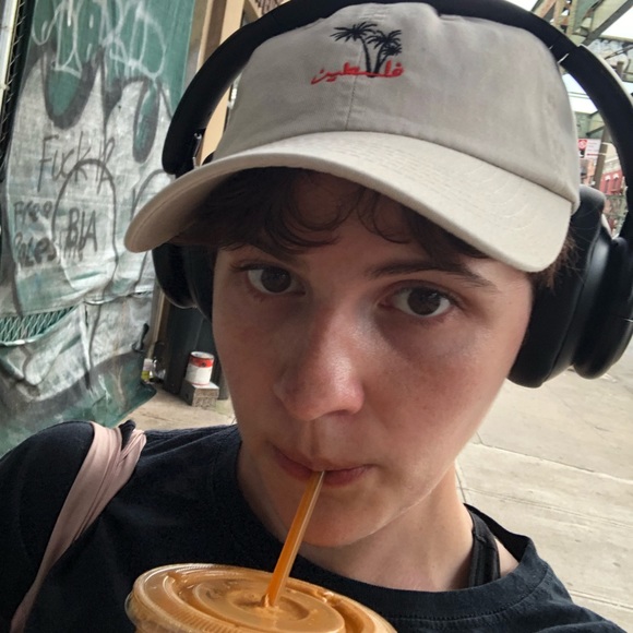 Meet your Posher, Susan - Picture 1 of 1